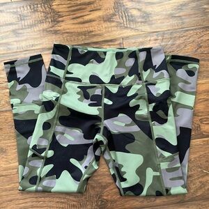 Zyia Camo Leggings